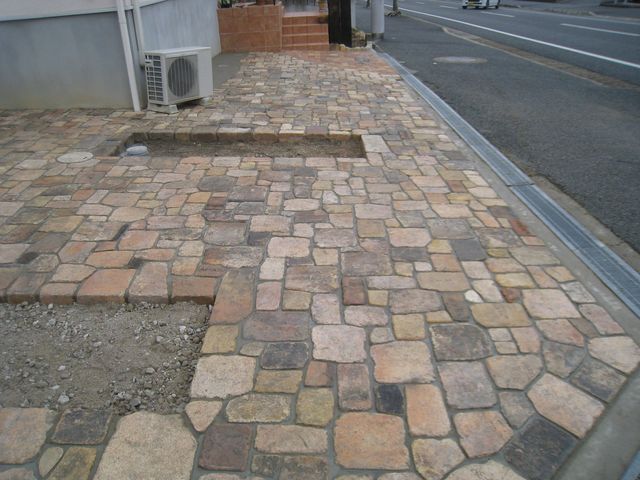 歩道側から